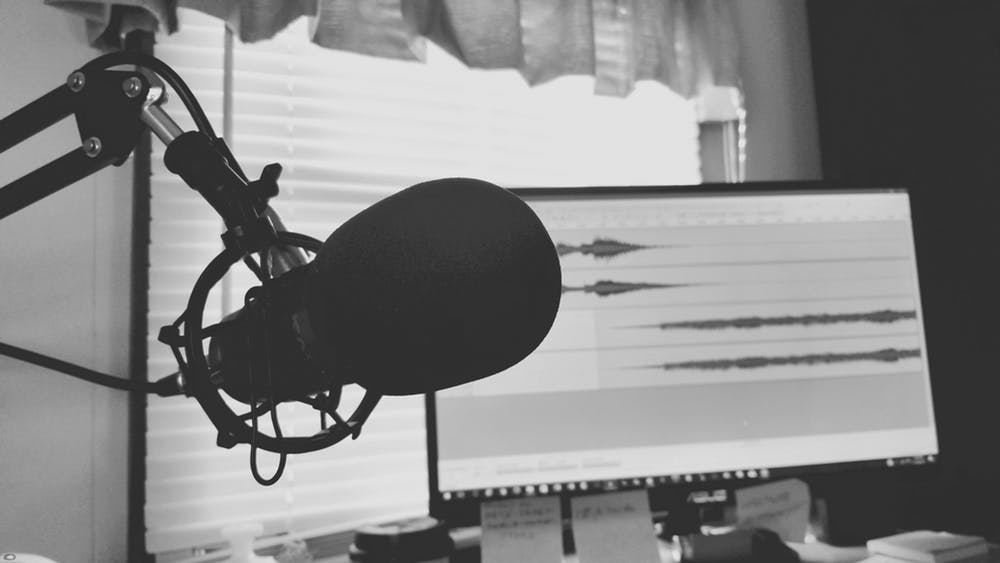 Read more about the article Why Start A Podcast: 8 Reasons You Should Do So (Infographic)