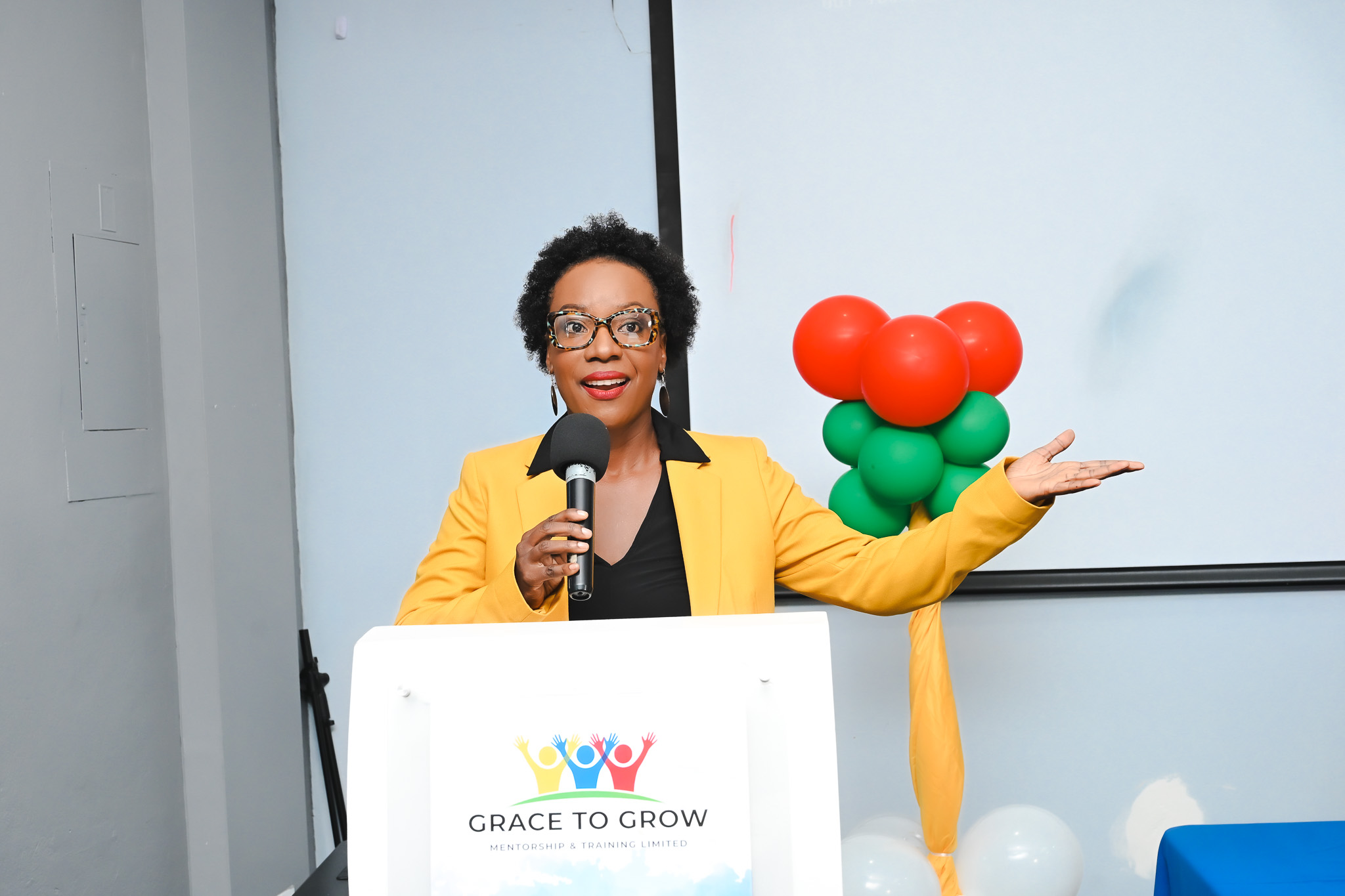 Replace with Heneka's portrait